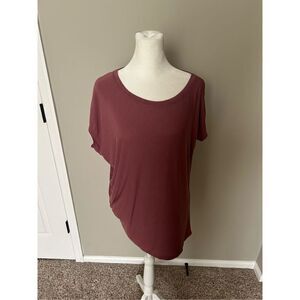 Athleta T-Shirt Size Small